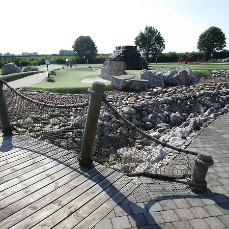 Fleur De Lys 3* Азбрук